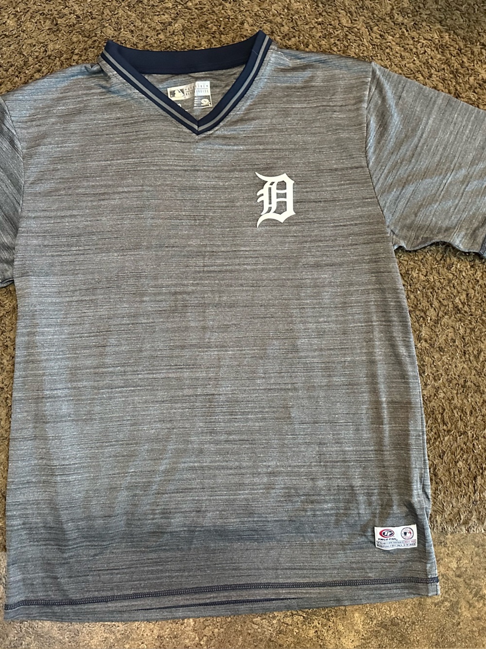 Detroit Tigers Wicking Shirt - Mens Large - Like New
